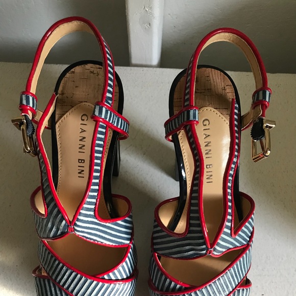 Gianni Bini “Elise” Cutout Platform Heels - Picture 4 of 13